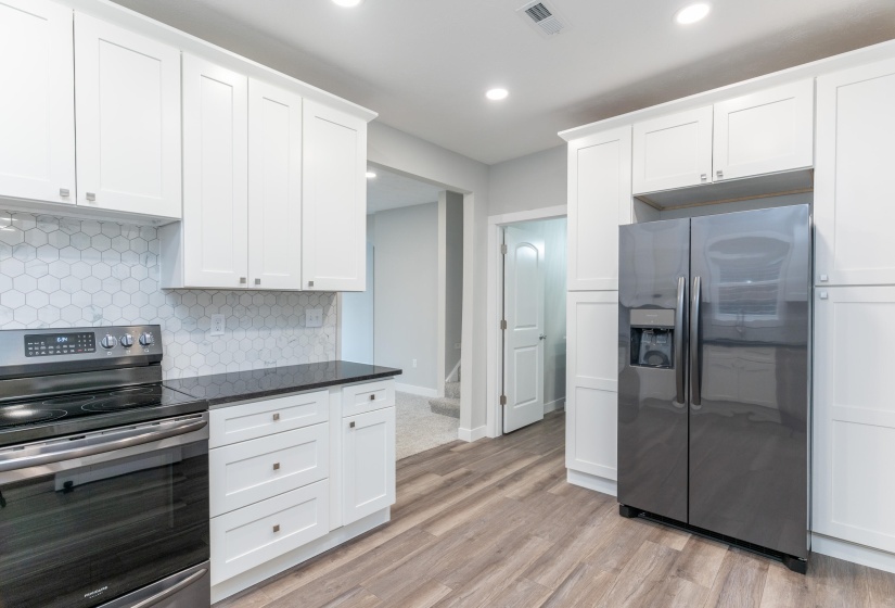 404 N MAIN ST, JACKSON CENTER-12