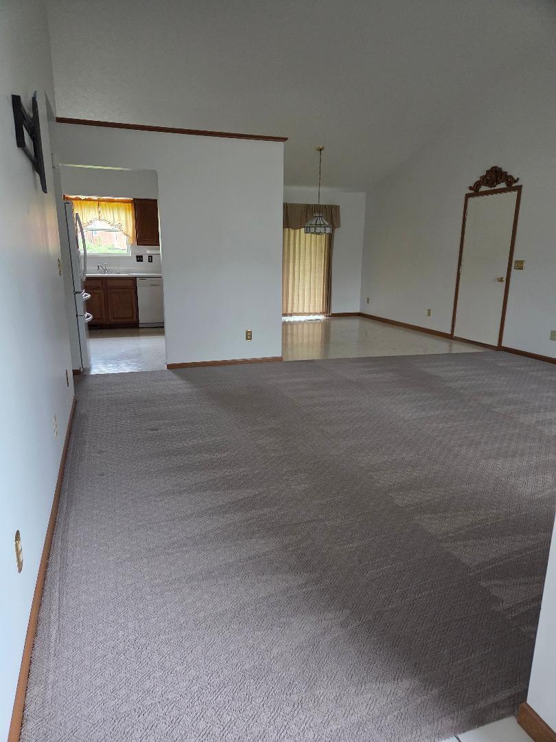 1270 WARBLER RIDGE, Springfield, Ohio 45503