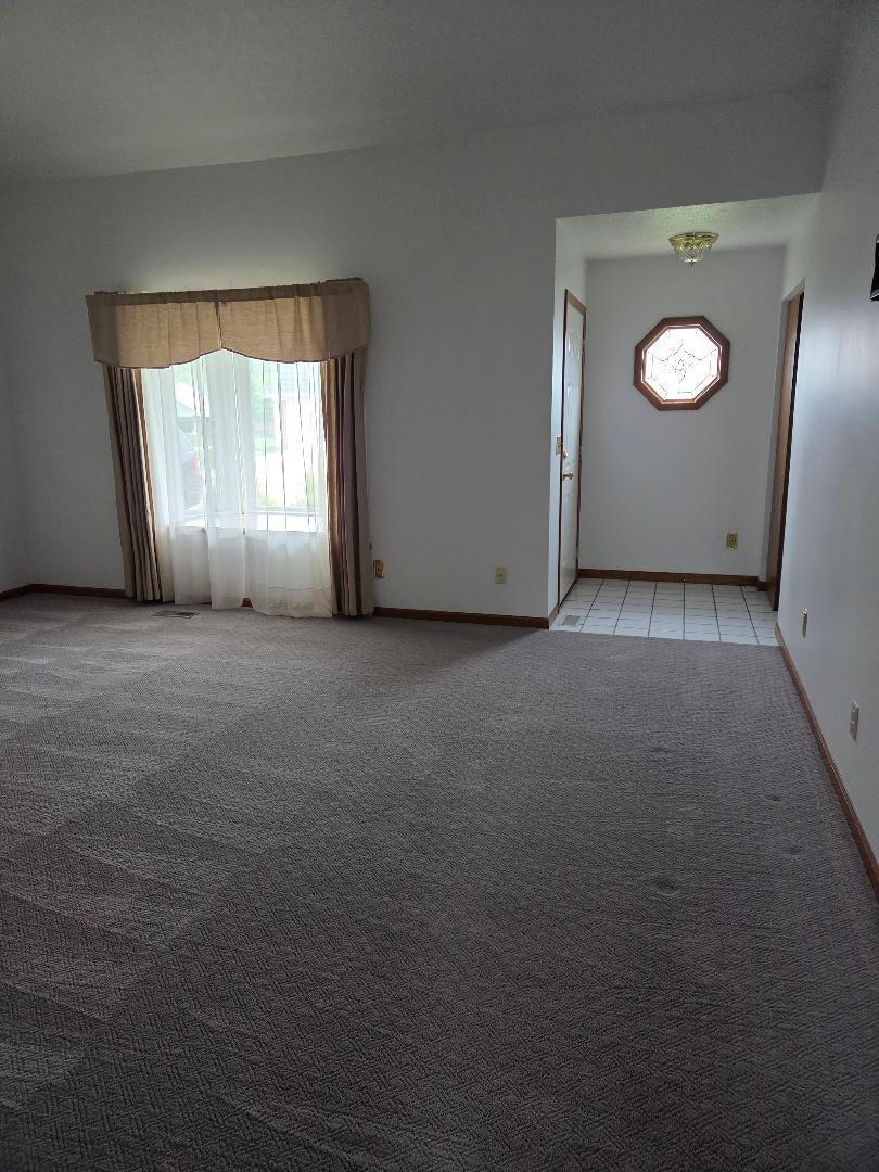 1270 WARBLER RIDGE, Springfield, Ohio 45503