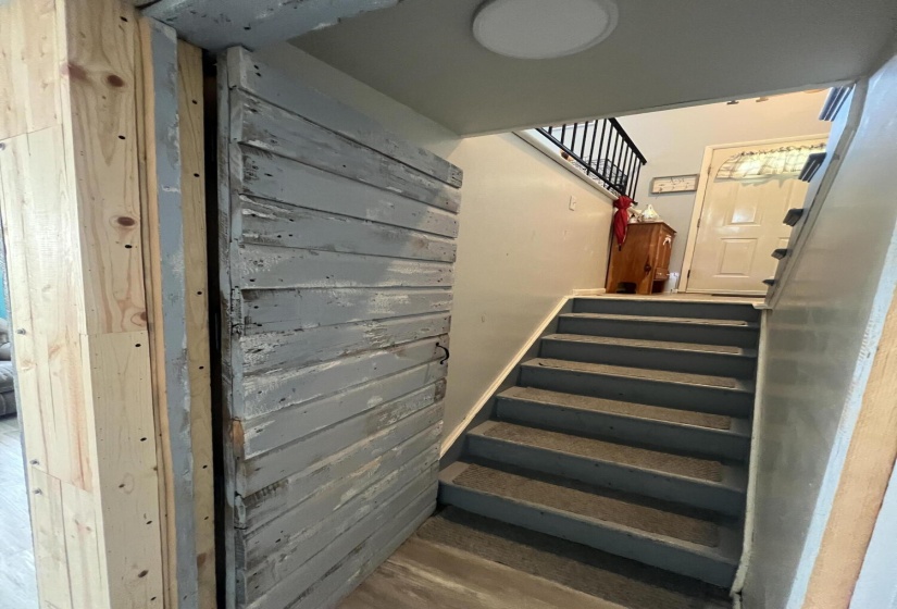 Staircase Down/Barn Door