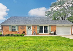 1018 Stonyridge Avenue, Troy, Ohio 45373, 4 Bedrooms Bedrooms, ,1 BathroomBathrooms,Residential,For Sale,Stonyridge,1039043