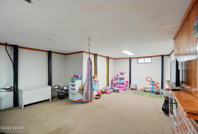 2412 Spring Street, Lima, Ohio, 3 Bedrooms Bedrooms, ,1 BathroomBathrooms,Residential,For Sale,Spring,307045