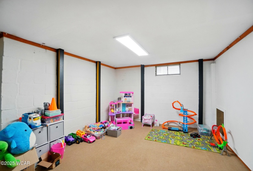 2412 Spring Street, Lima, Ohio, 3 Bedrooms Bedrooms, ,1 BathroomBathrooms,Residential,For Sale,Spring,307045