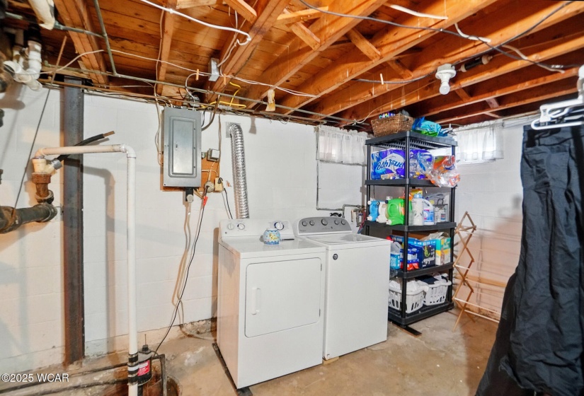 2412 Spring Street, Lima, Ohio, 3 Bedrooms Bedrooms, ,1 BathroomBathrooms,Residential,For Sale,Spring,307045