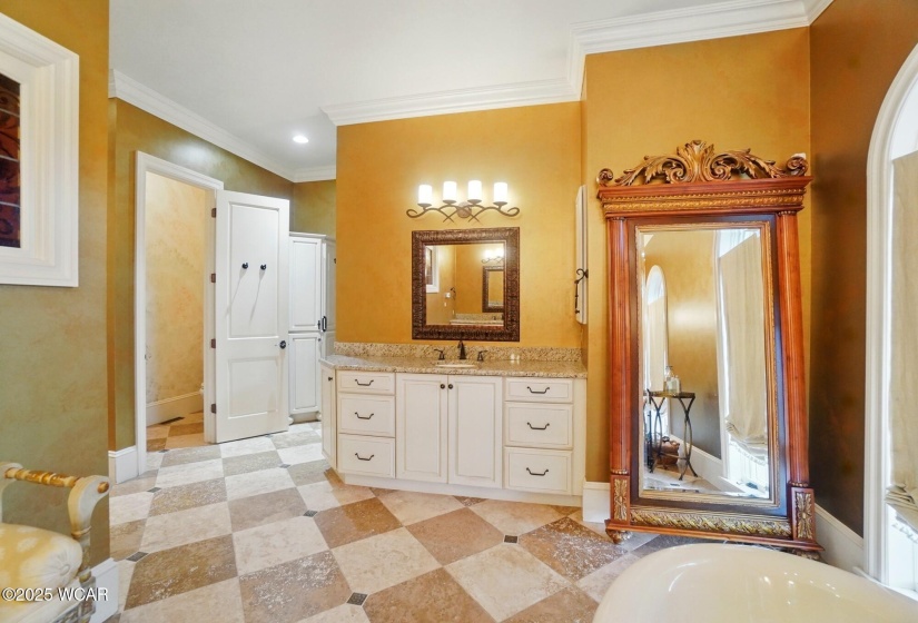 2830 Oak Hill Court, Lima, Ohio, 3 Bedrooms Bedrooms, ,3 BathroomsBathrooms,Residential,For Sale,Oak Hill,307254