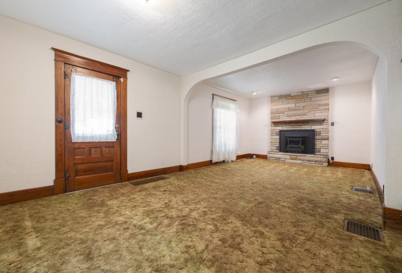 312 E Buckeye-9