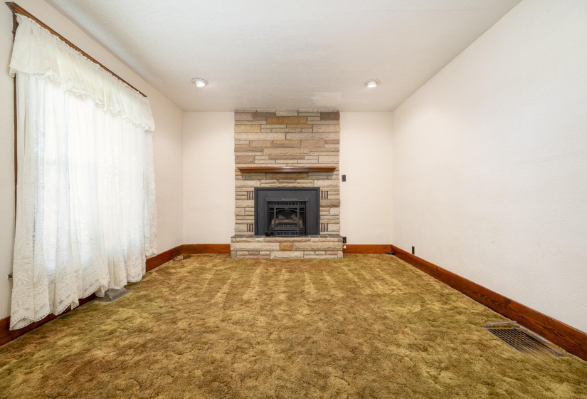 312 E Buckeye-10