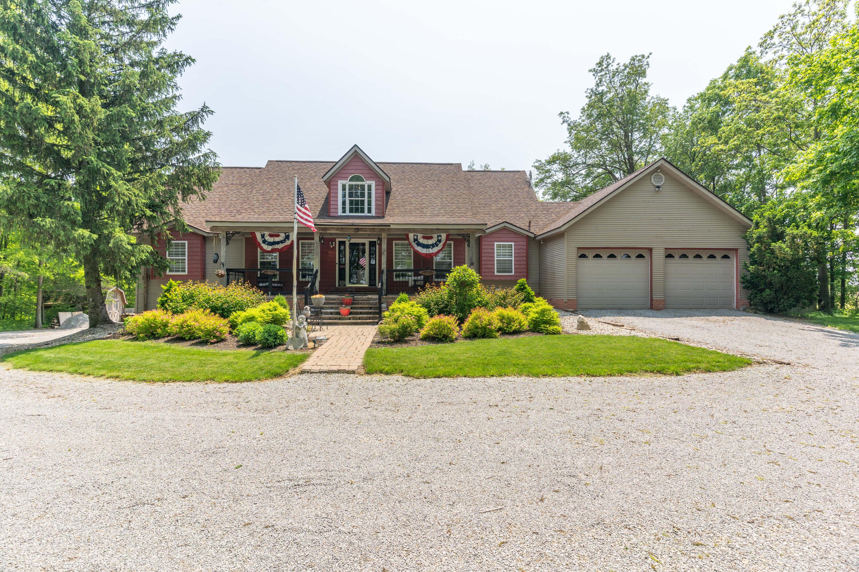 10810 Wenger Road, Anna, Ohio 45302