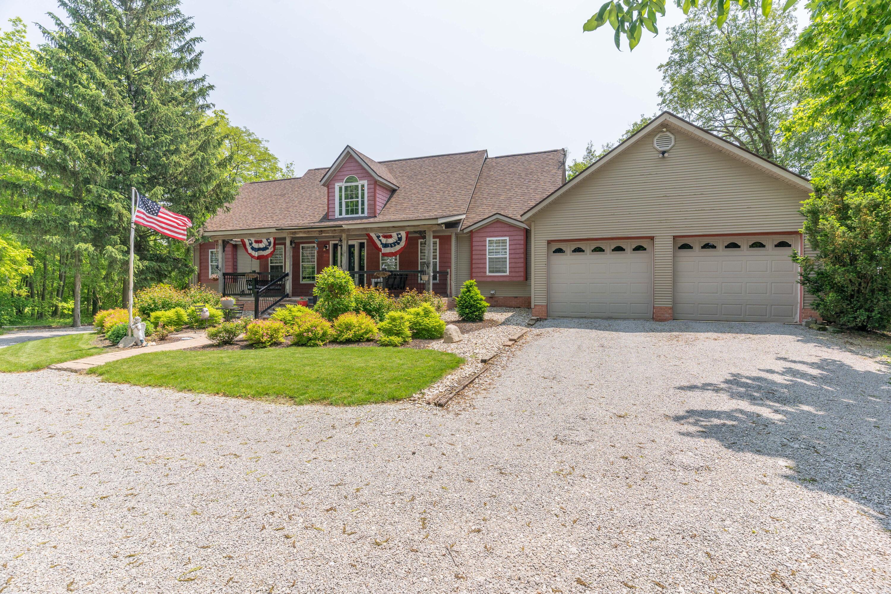 10810 Wenger Road, Anna, Ohio 45302