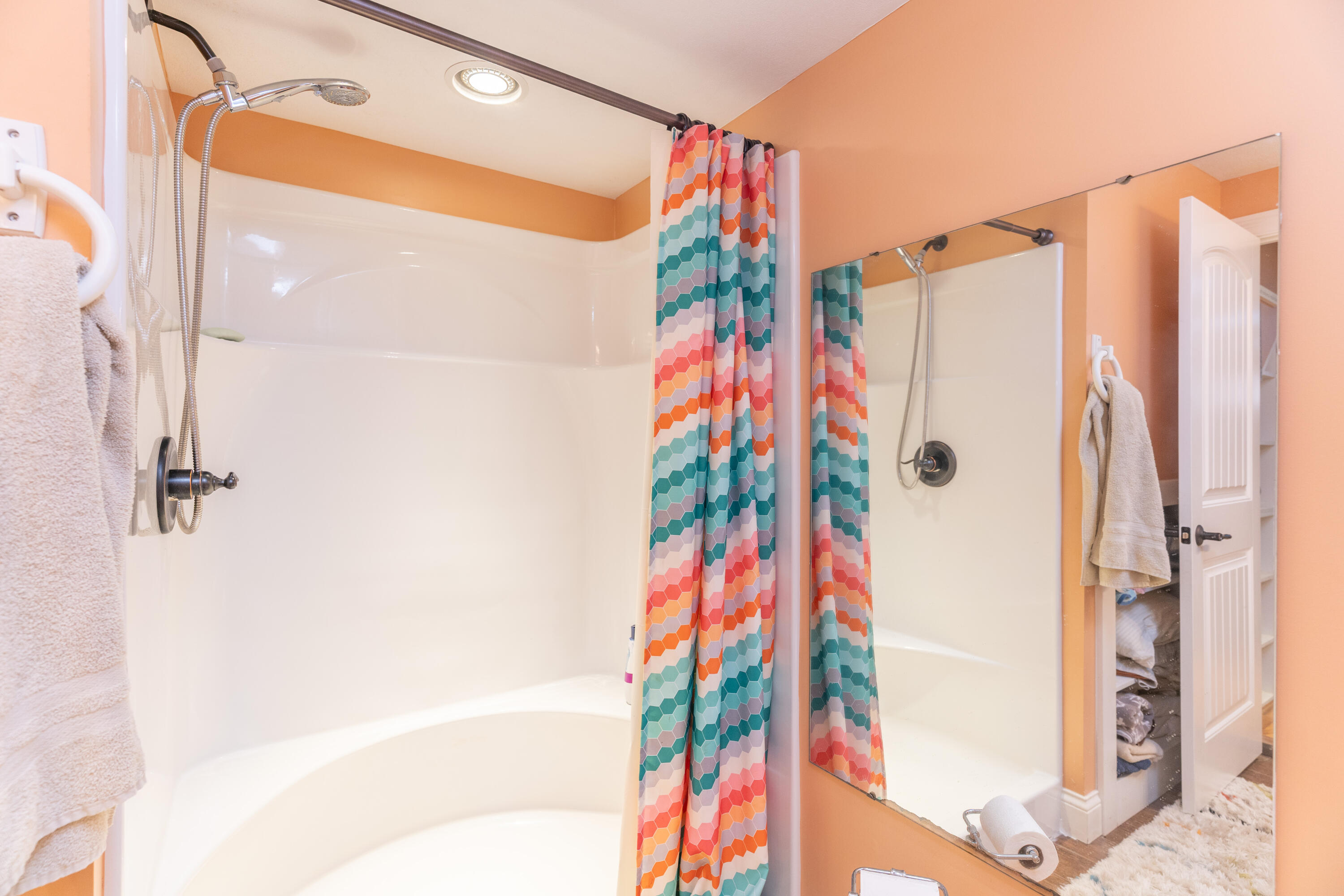 10810 Wenger Road, Anna, Ohio 45302