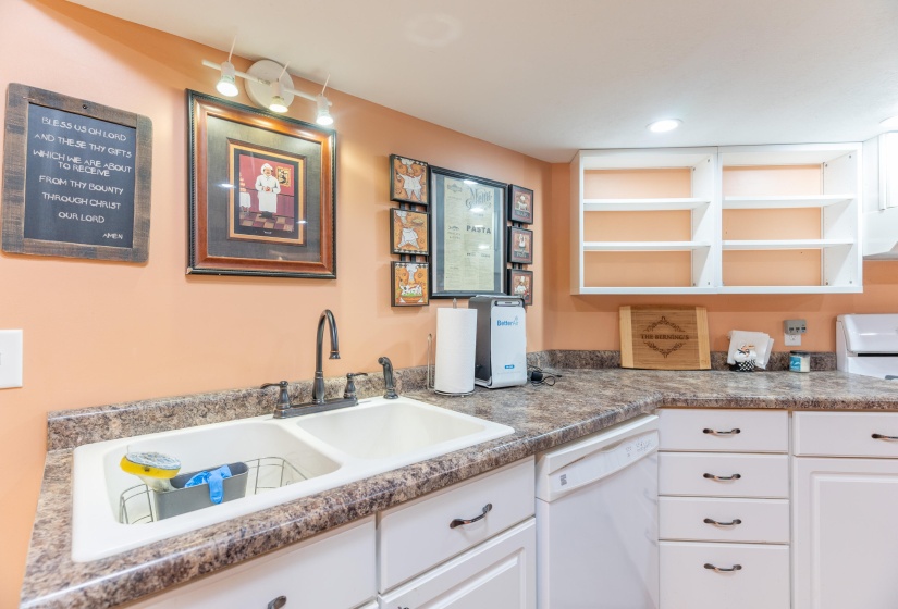 10810 Wenger, Anna-44