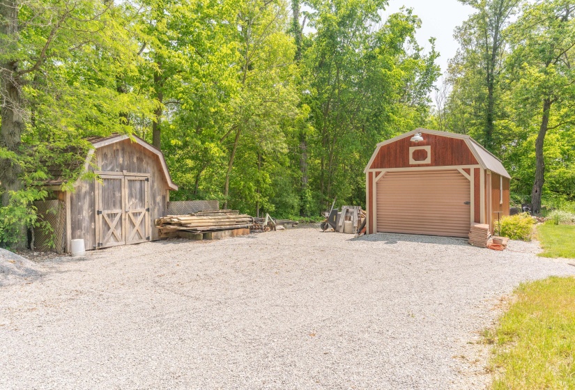 10810 Wenger, Anna-54