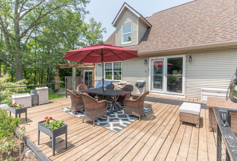10810 Wenger, Anna-58