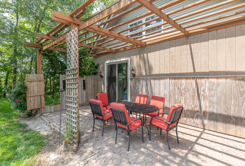 10810 Wenger, Anna-61