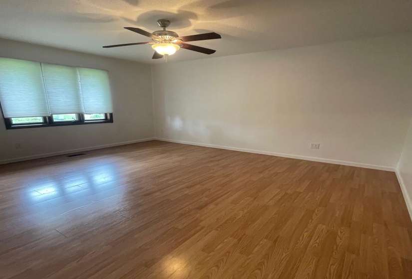 pic 16