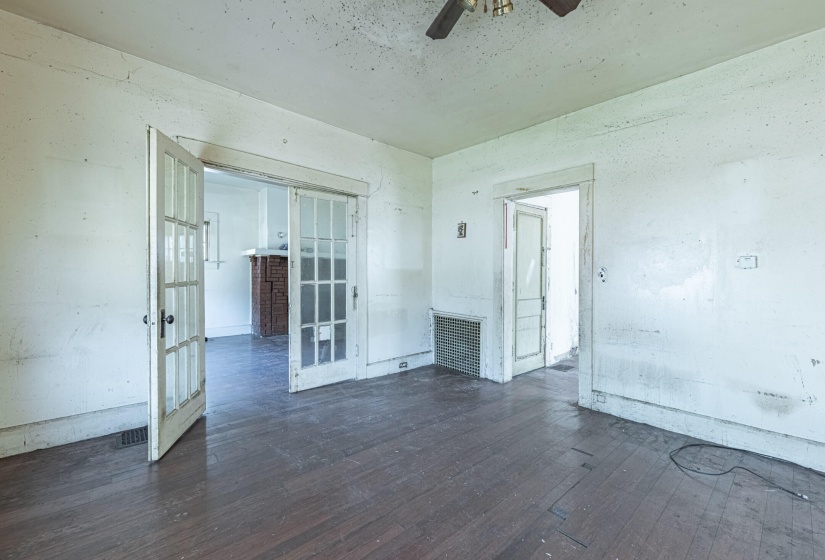361 E McCreight-11