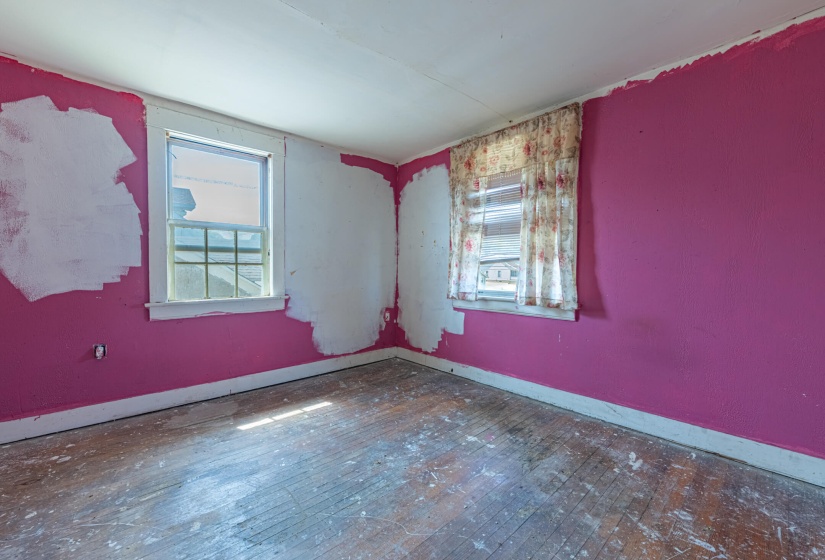 361 E McCreight-12