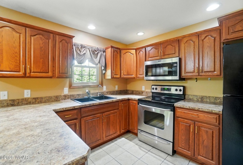 411 Ethan Circle, Bluffton, Ohio, 3 Bedrooms Bedrooms, ,2 BathroomsBathrooms,Residential,For Sale,Ethan,307264