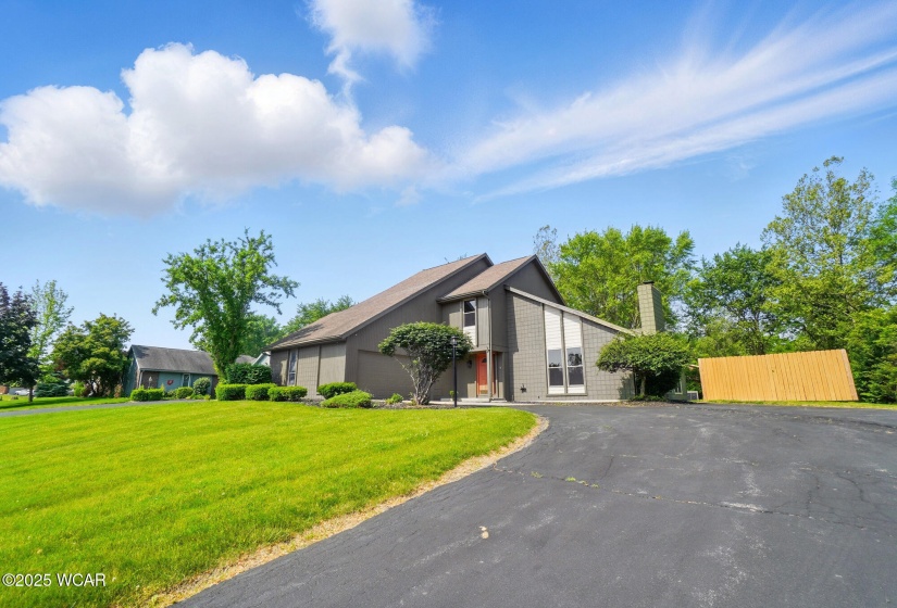 668 Atalan Trail, Lima, Ohio, 3 Bedrooms Bedrooms, ,2 BathroomsBathrooms,Residential,For Sale,Atalan,306970