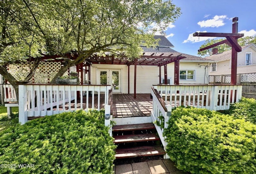 827 Main Street, Fostoria, Ohio, 3 Bedrooms Bedrooms, ,2 BathroomsBathrooms,Residential,For Sale,Main,306424