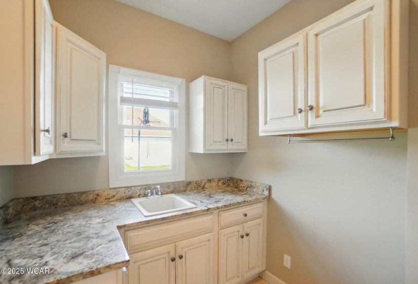 4441 Indian Hill Drive, Lima, Ohio, 4 Bedrooms Bedrooms, ,4 BathroomsBathrooms,Residential,For Sale,Indian Hill,307086