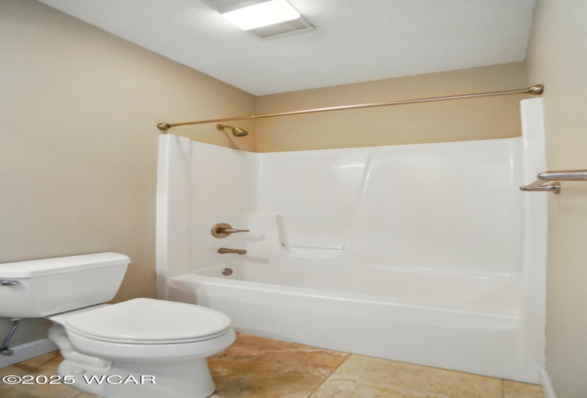 4441 Indian Hill Drive, Lima, Ohio, 4 Bedrooms Bedrooms, ,4 BathroomsBathrooms,Residential,For Sale,Indian Hill,307086
