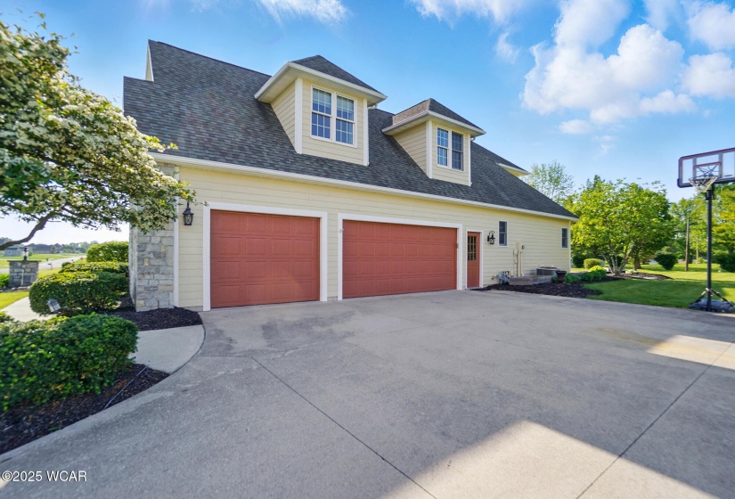 4441 Indian Hill Drive, Lima, Ohio, 4 Bedrooms Bedrooms, ,4 BathroomsBathrooms,Residential,For Sale,Indian Hill,307086