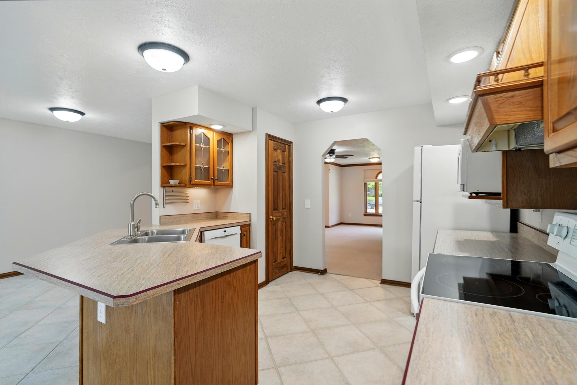 865 Copperfield Lane, Tipp City, Ohio 45371