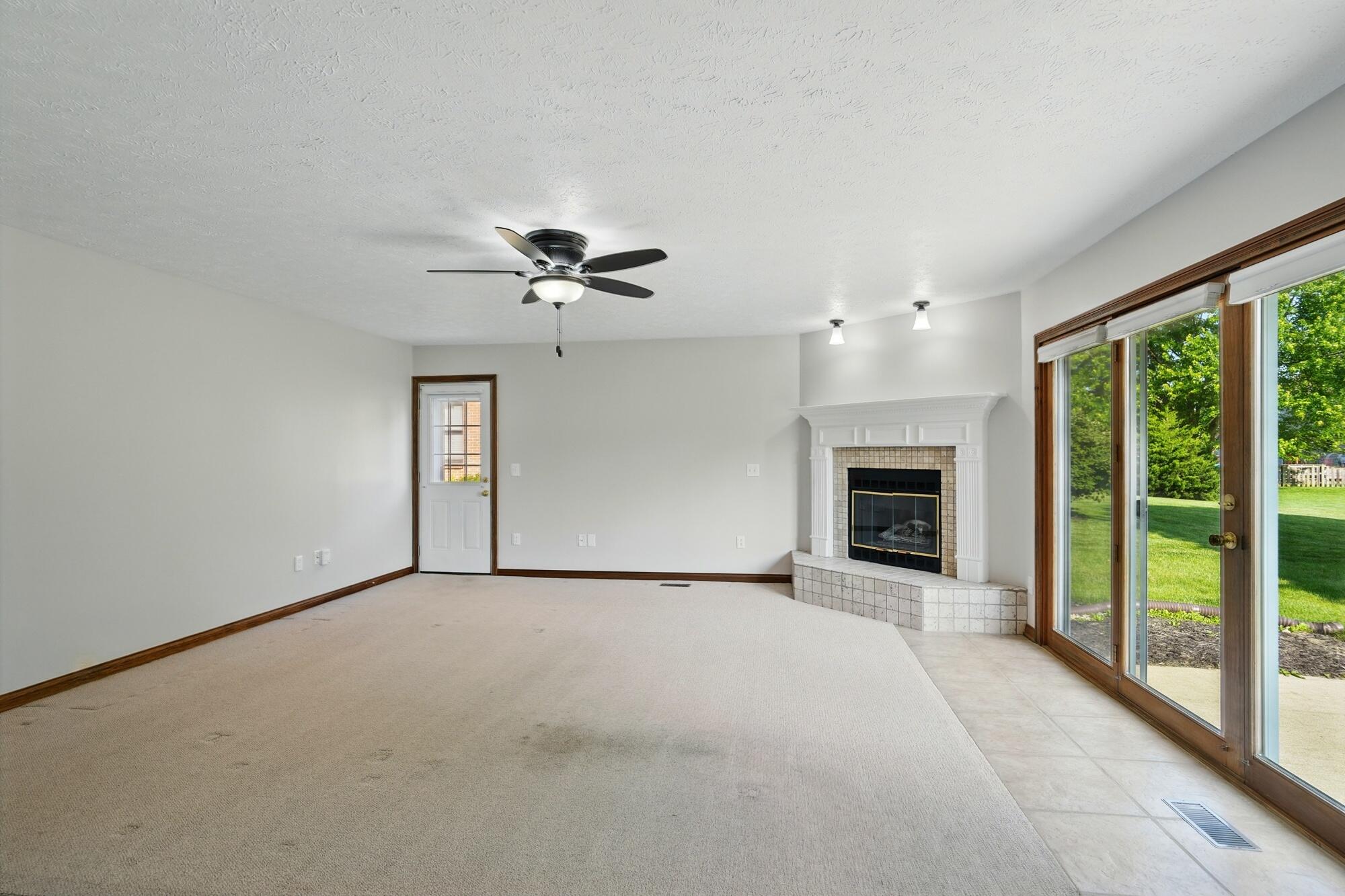 865 Copperfield Lane, Tipp City, Ohio 45371