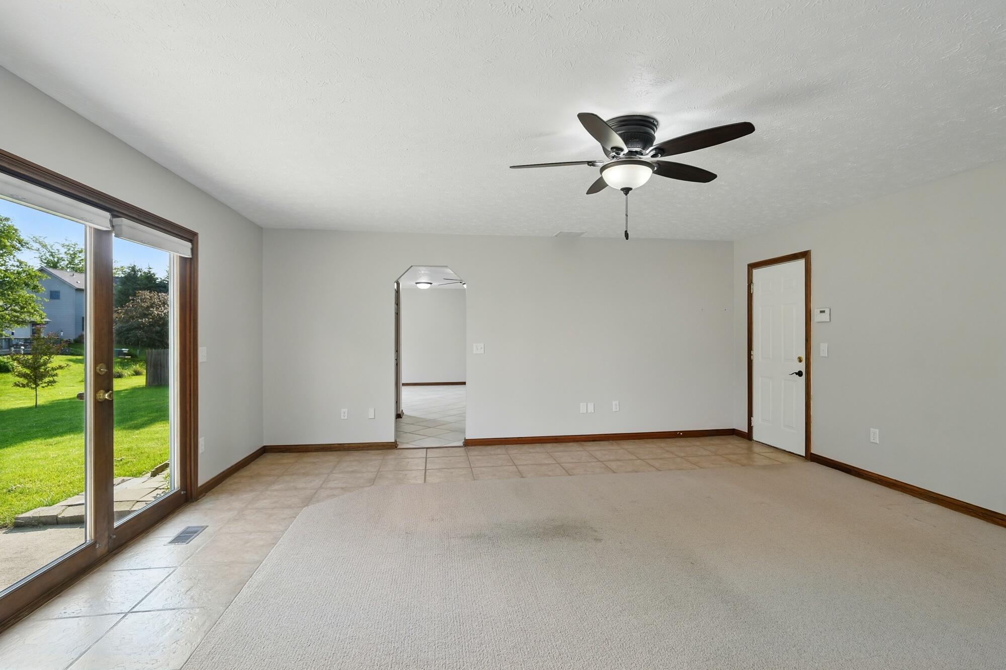 865 Copperfield Lane, Tipp City, Ohio 45371