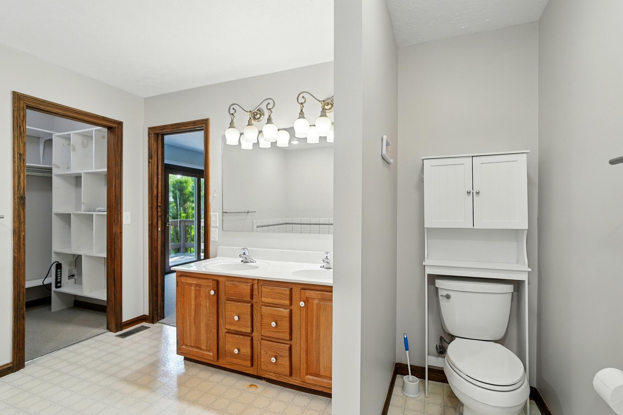 865 Copperfield Lane, Tipp City, Ohio 45371