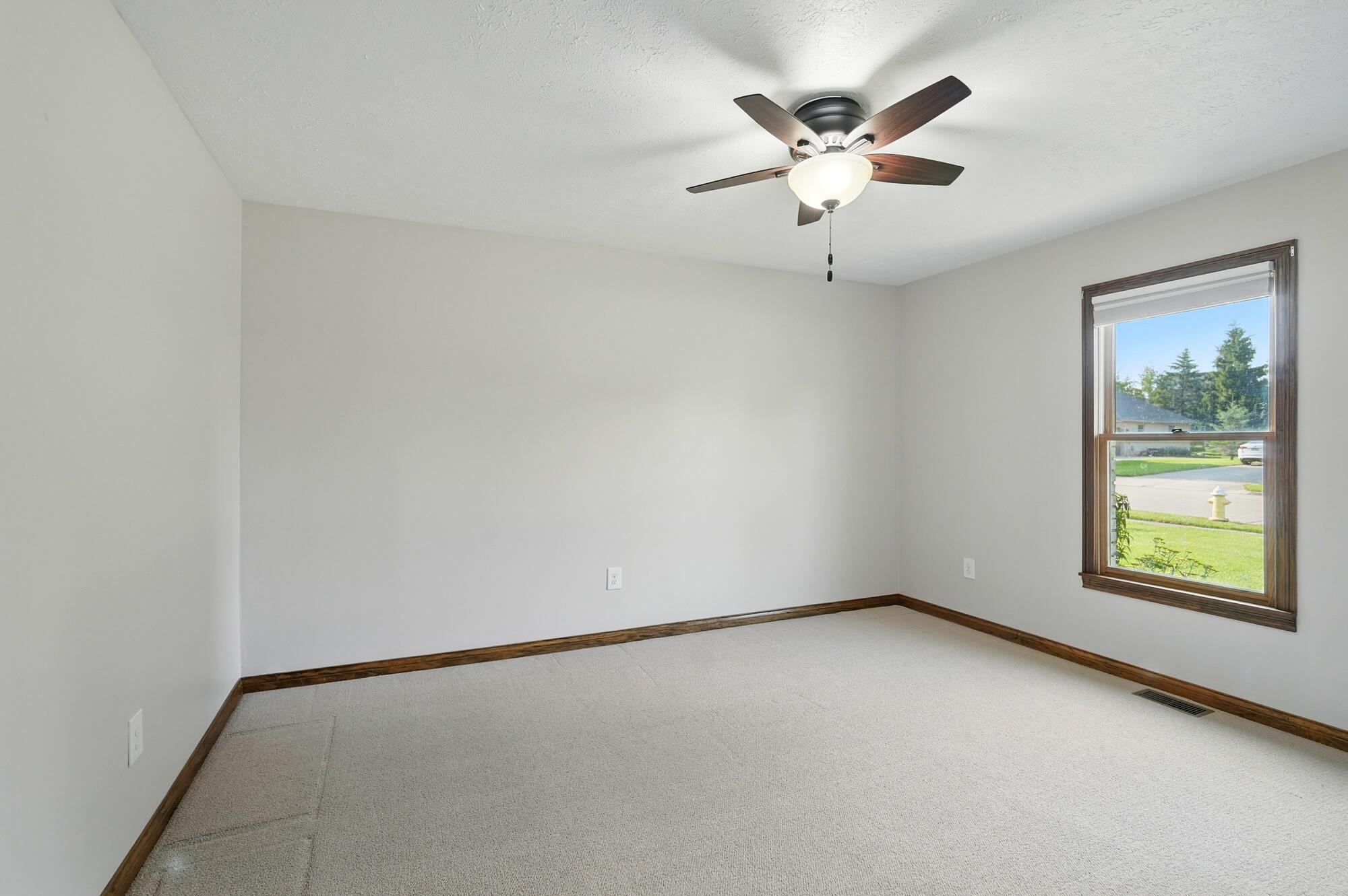 865 Copperfield Lane, Tipp City, Ohio 45371