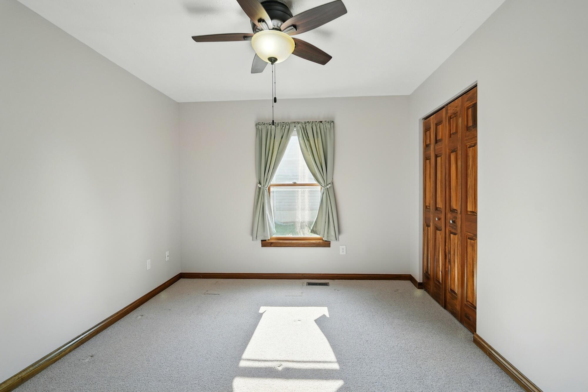 865 Copperfield Lane, Tipp City, Ohio 45371