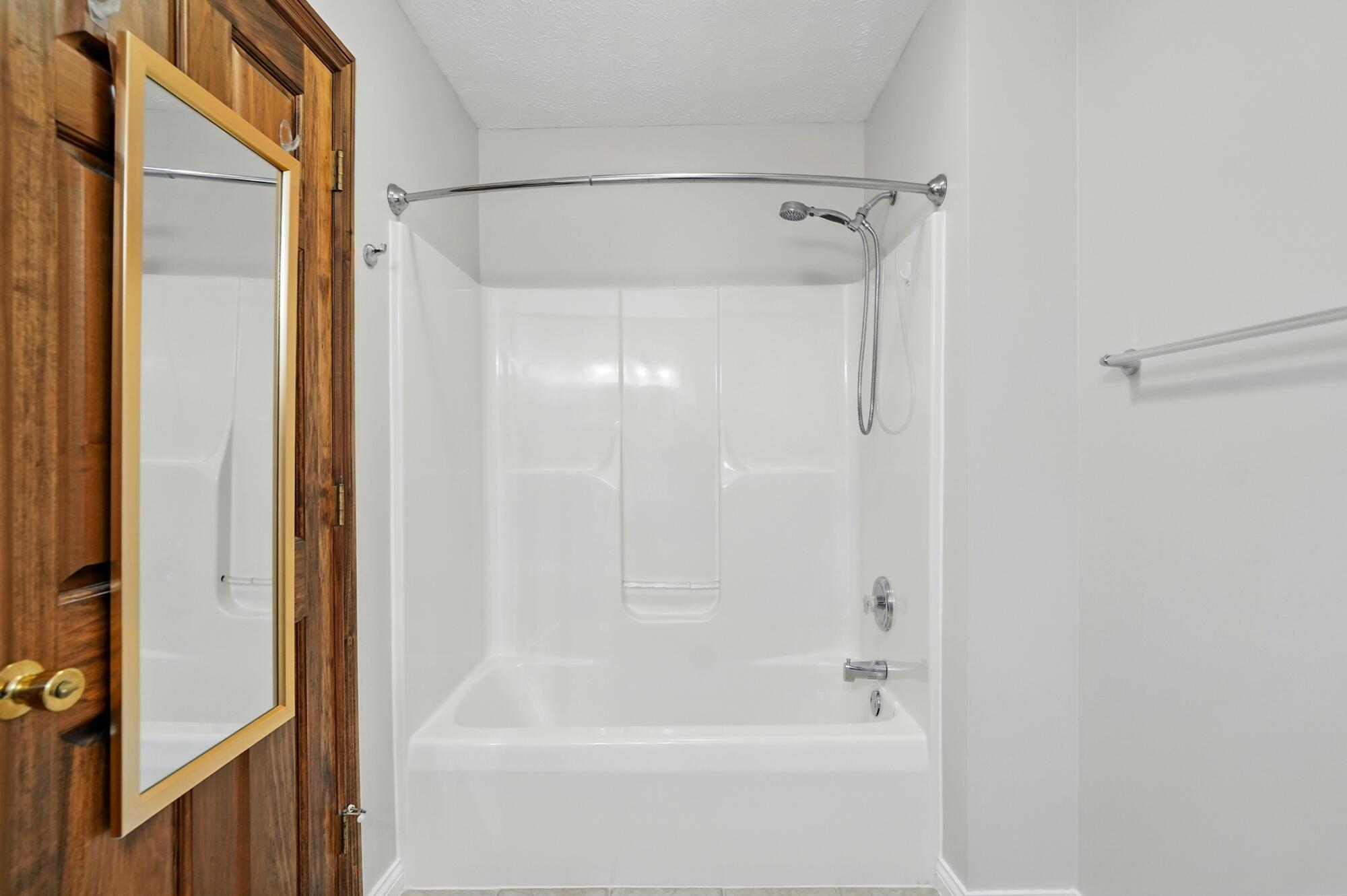 865 Copperfield Lane, Tipp City, Ohio 45371