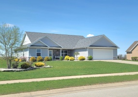 2301 Eaglebrooke Circle, Celina, Ohio 45822, 3 Bedrooms Bedrooms, ,2 BathroomsBathrooms,Residential,For Sale,Eaglebrooke,1038259