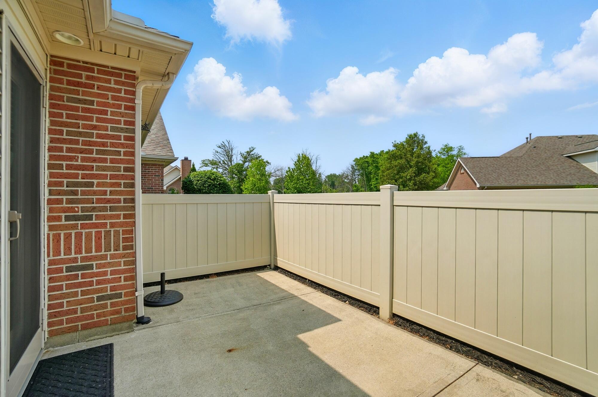 816 Brendle Trace, Springfield, Ohio 45503