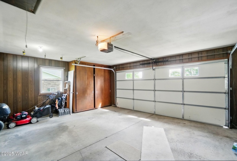 2101 Kimberly Drive, Lima, Ohio, 3 Bedrooms Bedrooms, ,2 BathroomsBathrooms,Residential,For Sale,Kimberly,307180