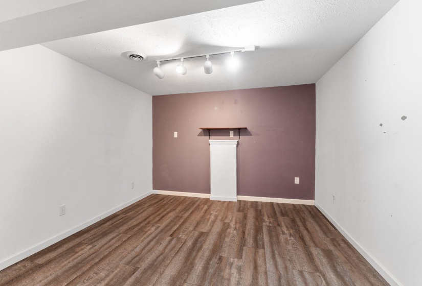 19618 paver barns (Interior)-61