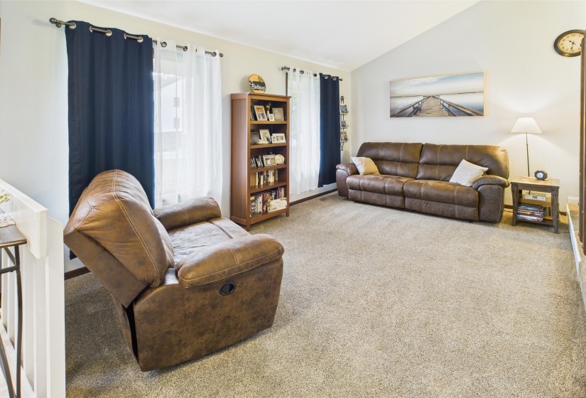 3-Living Room (3)