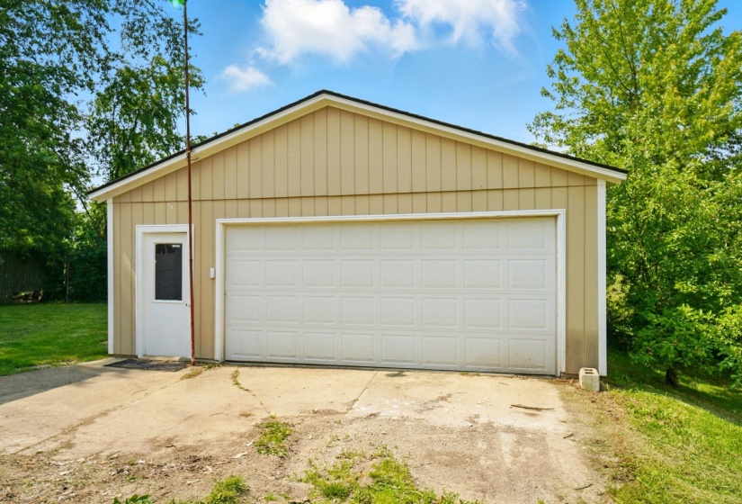 11124 Knoxville Road