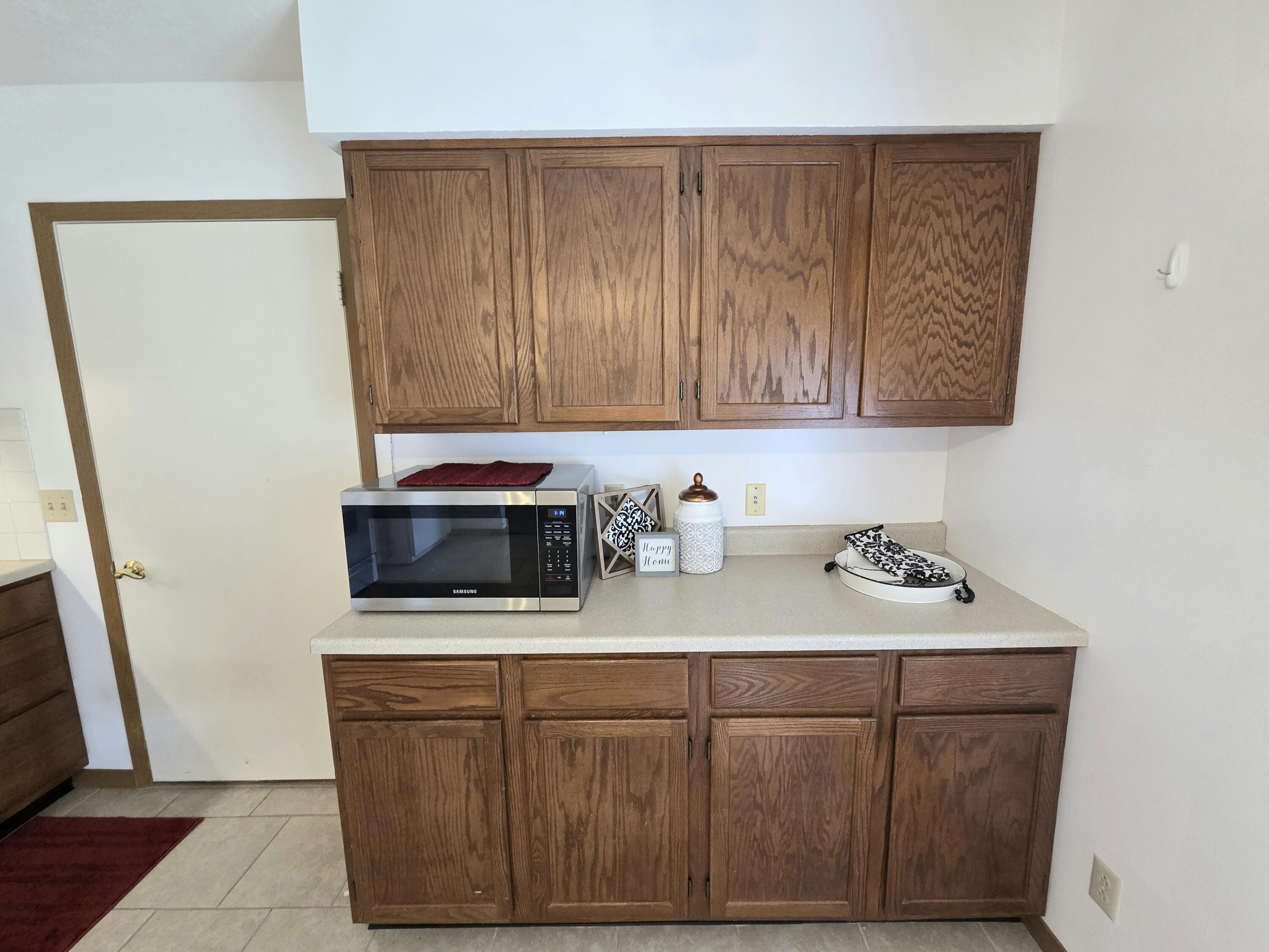 3032 Armsgate Road, Springfield, Ohio 45503