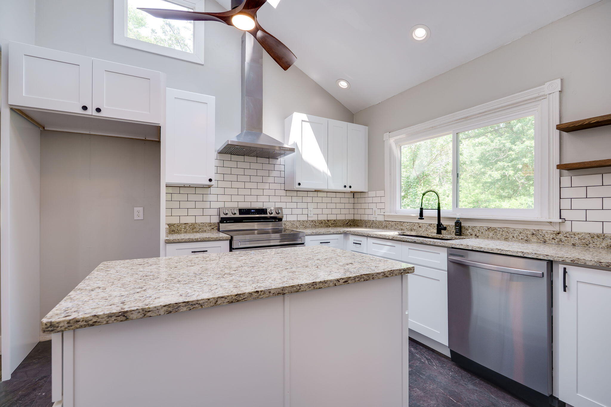 4742 Peacock Road, Springfield, Ohio 45502