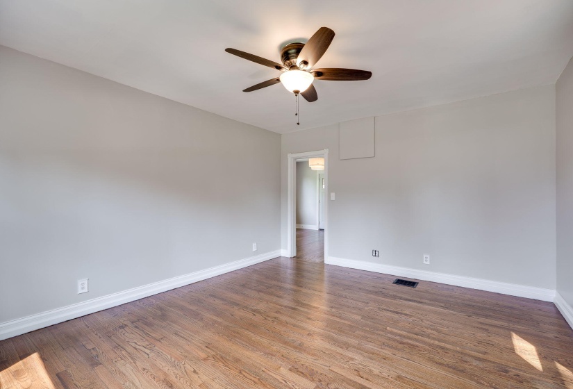 14-web-or-mls-4742-peacock-rd