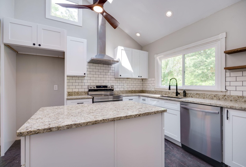 17-web-or-mls-4742-peacock-rd