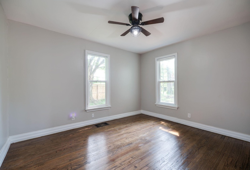 27-web-or-mls-4742-peacock-rd