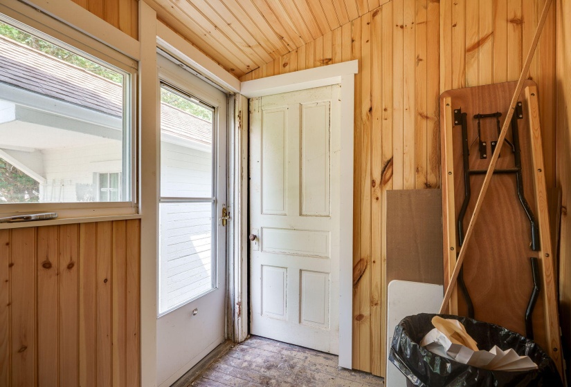 37-web-or-mls-4742-peacock-rd