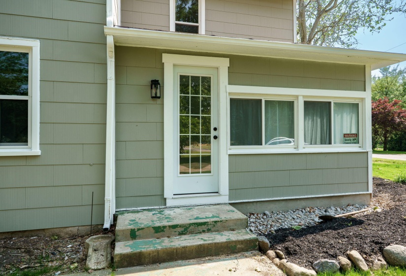 5-web-or-mls-4742-peacock-rd