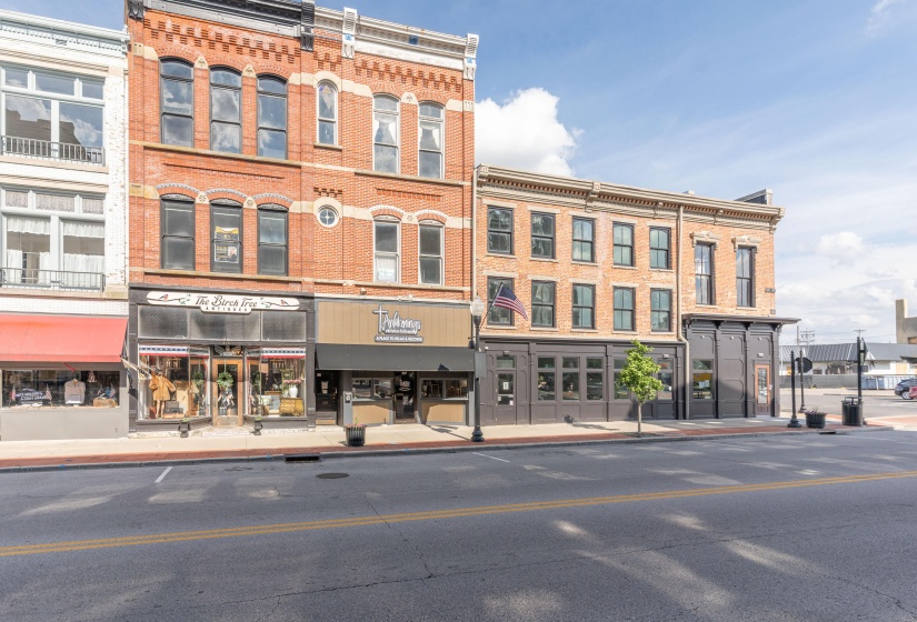 317 Main, Piqua-5