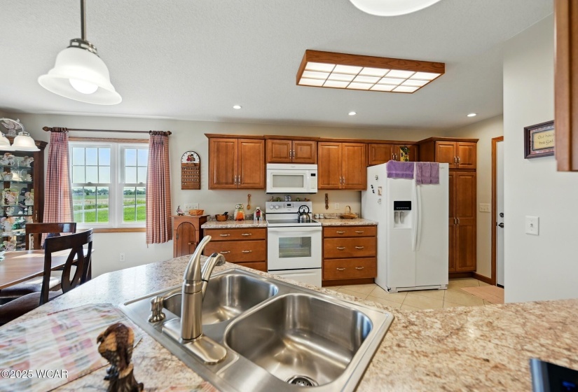 1076 Stonegate Court, Wapakoneta, Ohio, 2 Bedrooms Bedrooms, ,2 BathroomsBathrooms,Residential,For Sale,Stonegate,307267