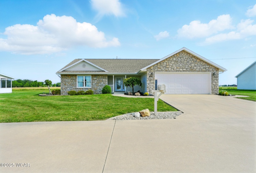 1076 Stonegate Court, Wapakoneta, Ohio, 2 Bedrooms Bedrooms, ,2 BathroomsBathrooms,Residential,For Sale,Stonegate,307267